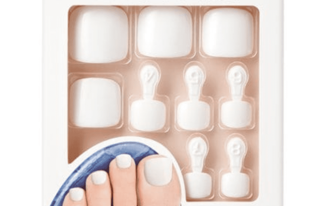 The Best Press On Toenails To Buy [2023]