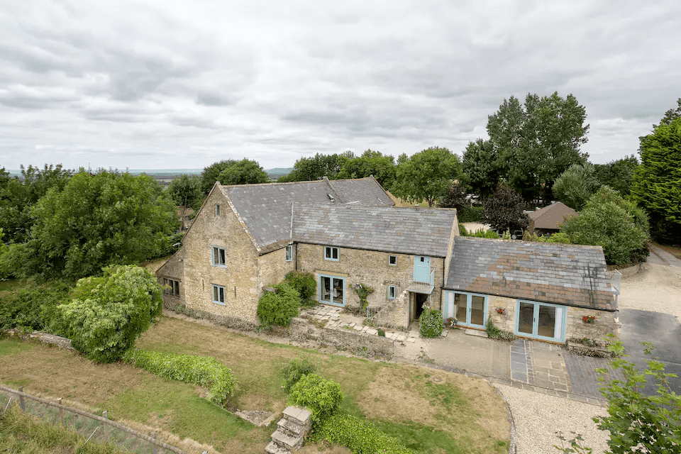 10 Authentic Examples of English Cottage Exteriors - Hello Mia Wilson